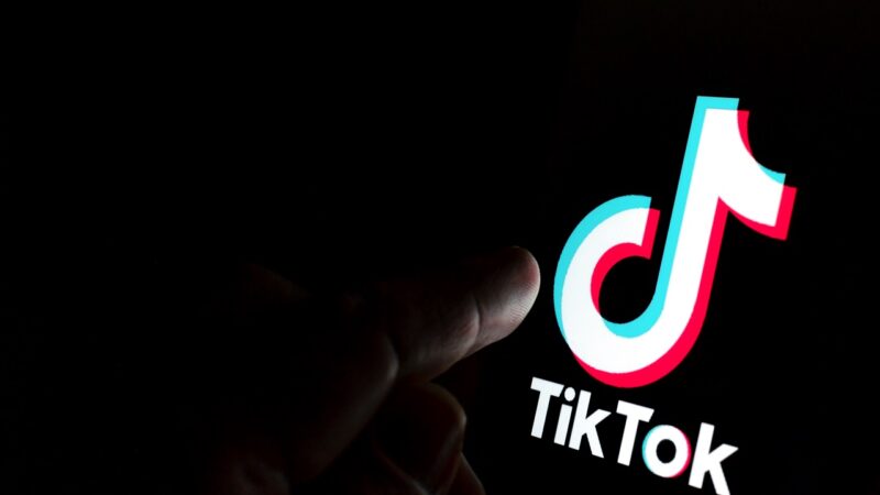 Reino Unido bane o TikTok em dispositivos do governo