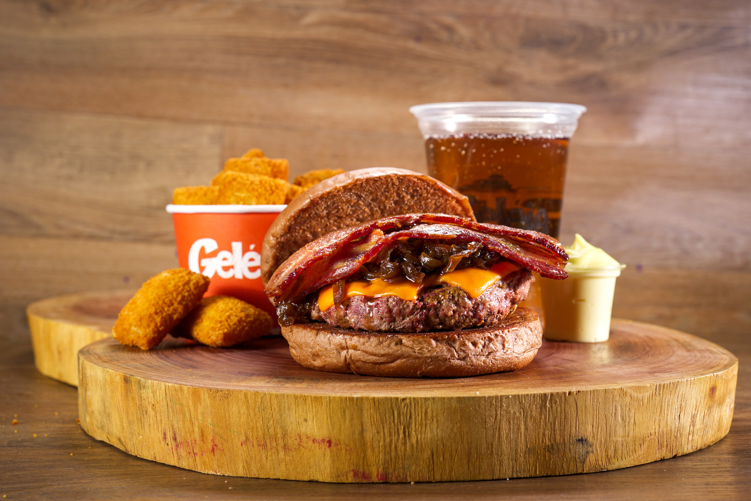 Geléia Burger lança promoção “Terça do Clone”
