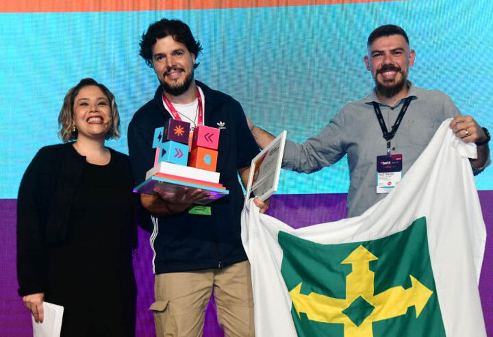 Professor de Brasília vence Prêmio Educador Transformador na categoria Ensino Superior