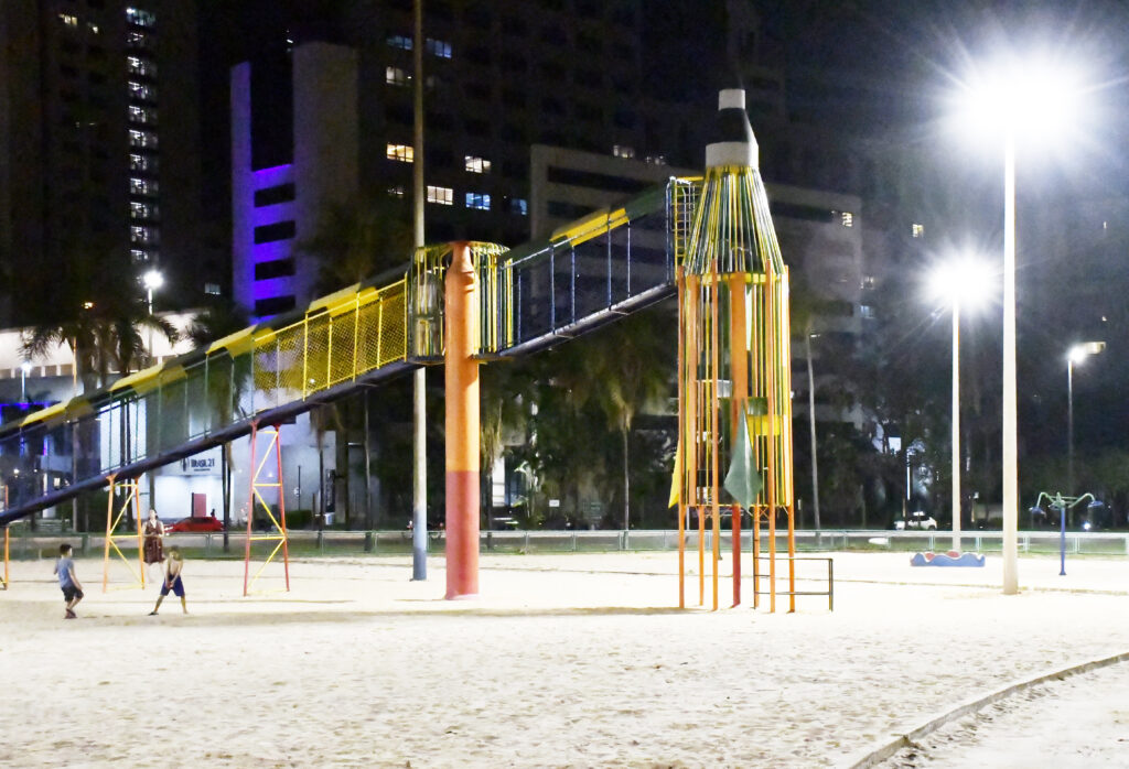 Parque Ana Lídia ganha novas luminárias de LED