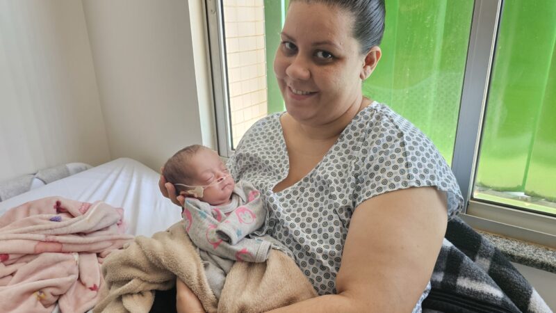 Hospital Regional de Santa Maria incentiva a amamentação beira-leito