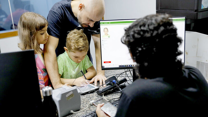 Postos de identificação biométrica retomam horário normal de funcionamento