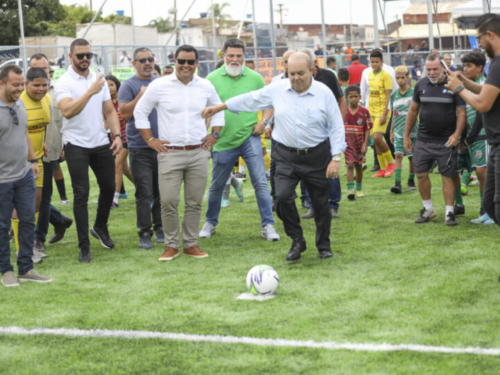 Campo sintético é inaugurado na Feira do Produtor de Ceilândia
