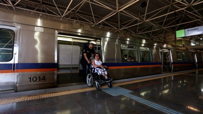 Metrô: arte, acessibilidade e planos de expansão