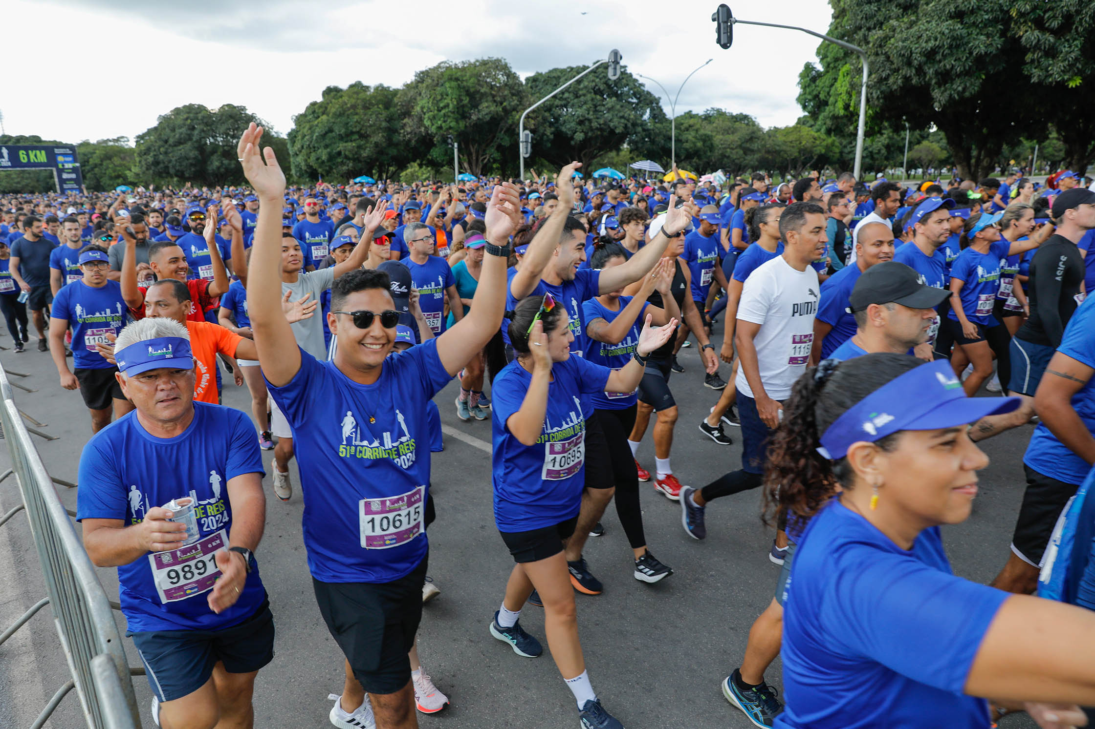 51ª Corrida de Reis reúne 10 mil corredores no coração de Brasília