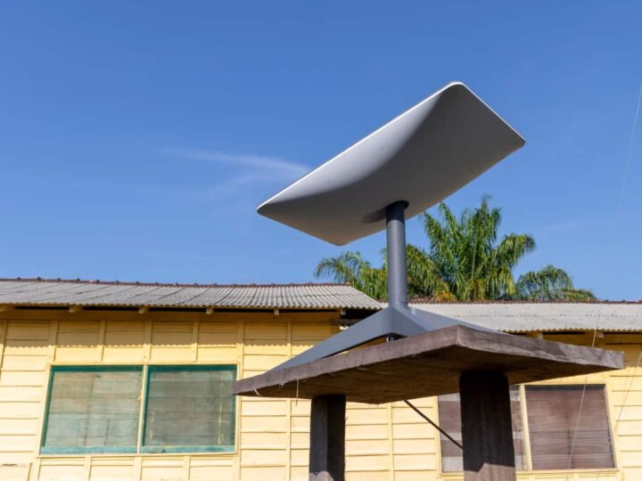 Internet da Starlink, de Musk, avança em áreas profundas da Amazônia