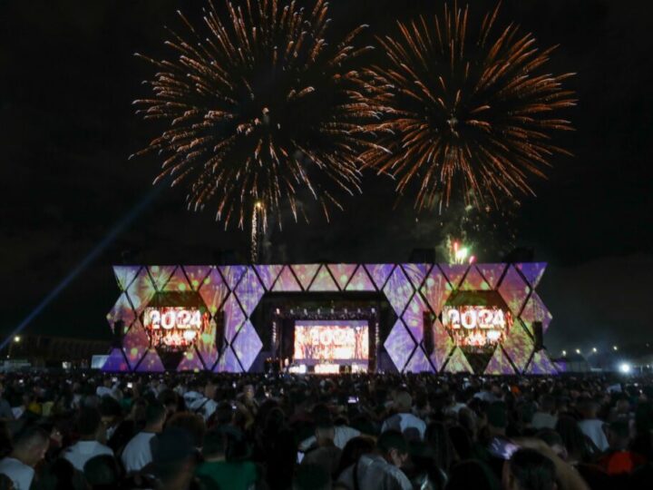 Mais de 80 mil pessoas celebram a virada de ano na Esplanada