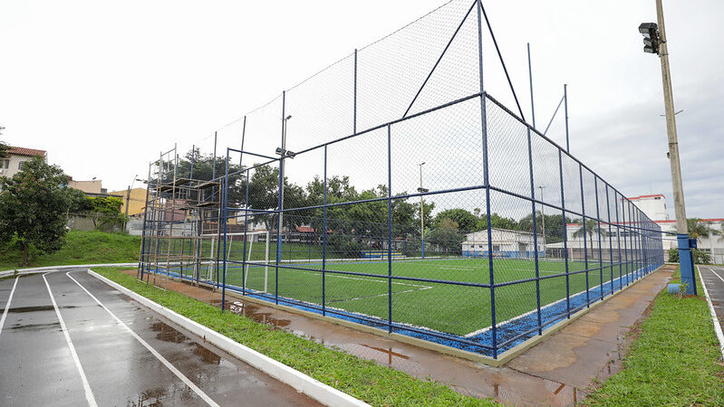 Novo campo sintético do Riacho Fundo recebe 2 mil pessoas por mês