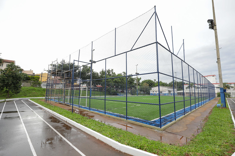 Novo campo sintético do Riacho Fundo recebe 2 mil pessoas por mês