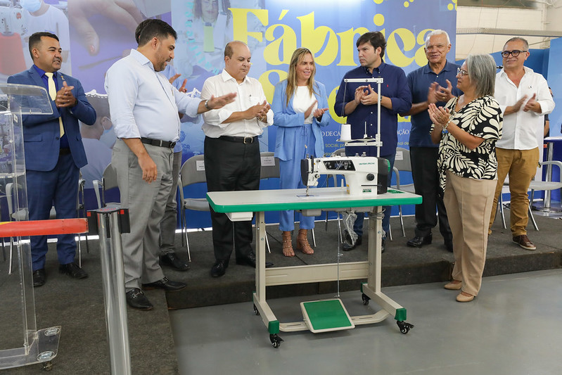 Fábrica Social ganha 100 novos equipamentos para início do ano letivo
