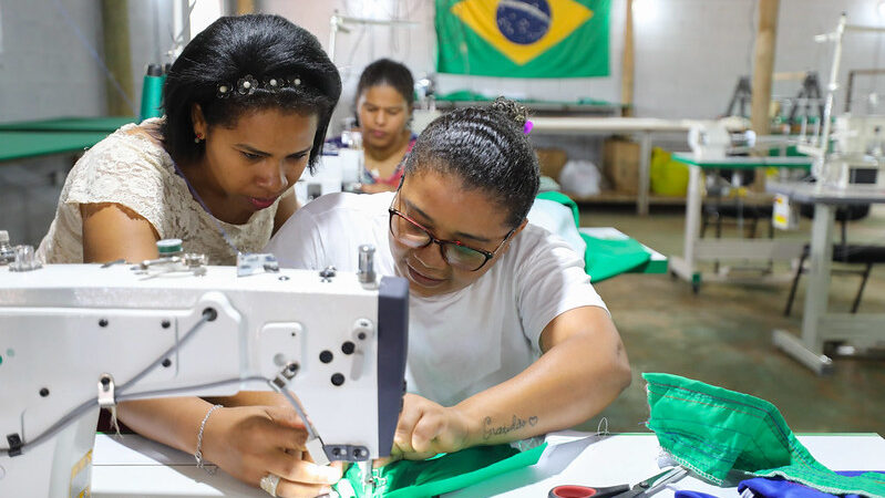 Coworking na Estrutural incentiva produção e gera renda para mulheres