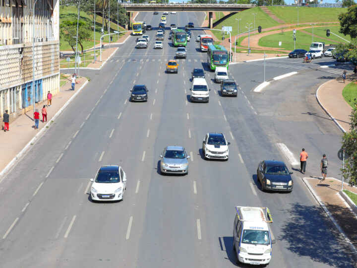 Prazo para pagamento da primeira parcela do IPVA termina nesta segunda