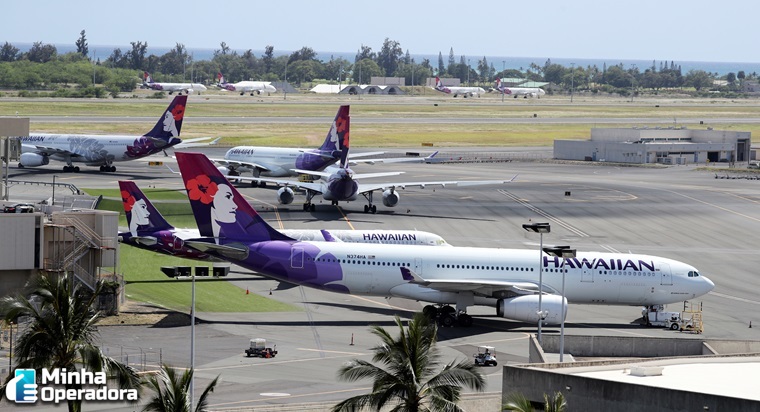 Internet via satélite Starlink de Elon Musk estreia nos aviões da Hawaiian Airlines