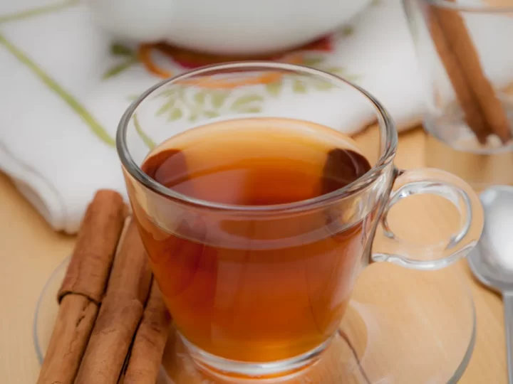 Descubra os Potenciais Benefícios da Água com Canela para o Emagrecimento