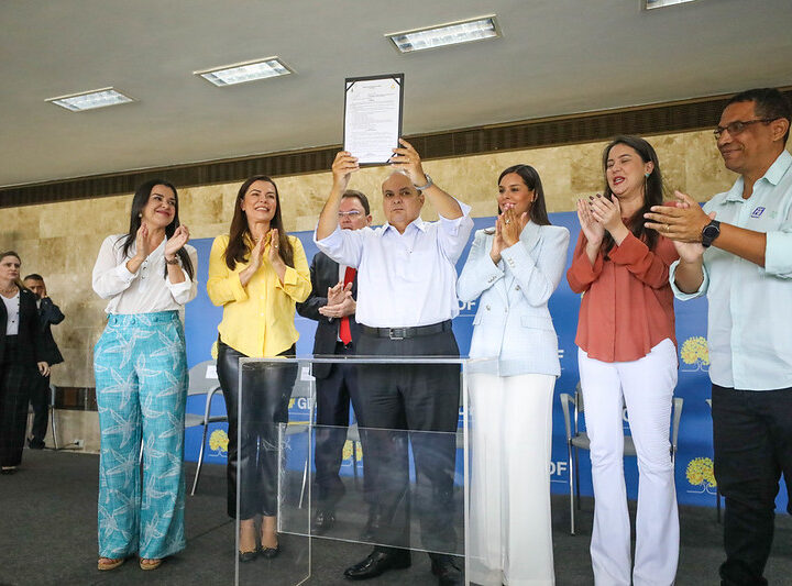 Reestruturação da carreira de assistência social terá investimento de R$ 145,1 milhões