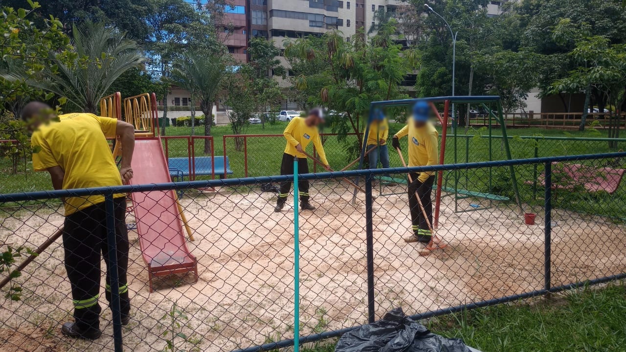 Mutirão revitaliza parquinhos e quadras de esportes do Plano Piloto