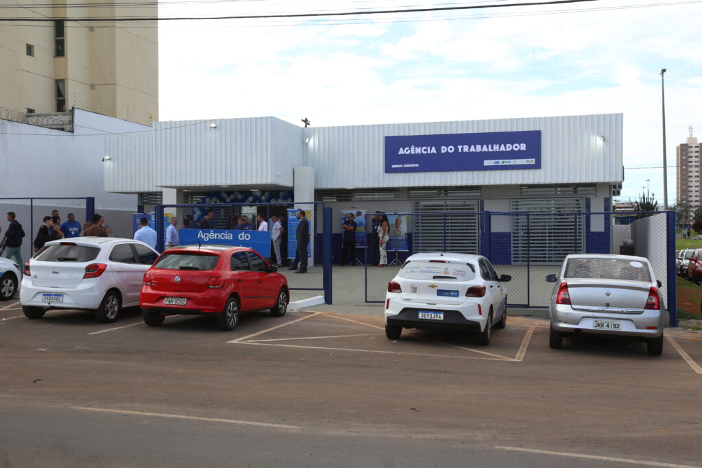 Agência do Trabalhador em Samambaia volta a funcionar após reforma