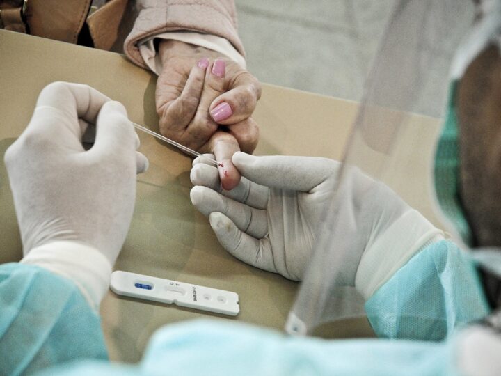 Casos de covid-19 no DF caem 5,5% em uma semana