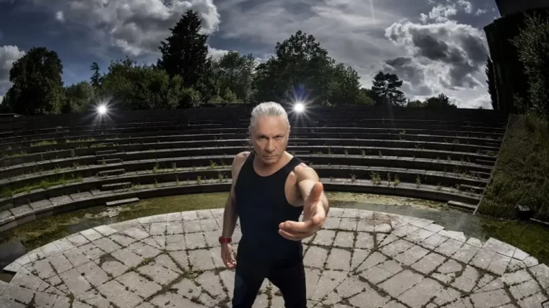 Heavy Metal com Sabor: Bruce Dickinson Lança Vinho e se Apresenta em Brasília