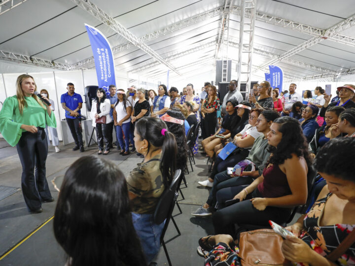 Mulher nas Cidades leva serviços e capacitação profissional a Samambaia
