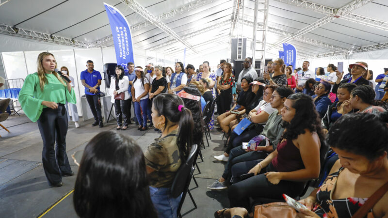 Mulher nas Cidades leva serviços e capacitação profissional a Samambaia