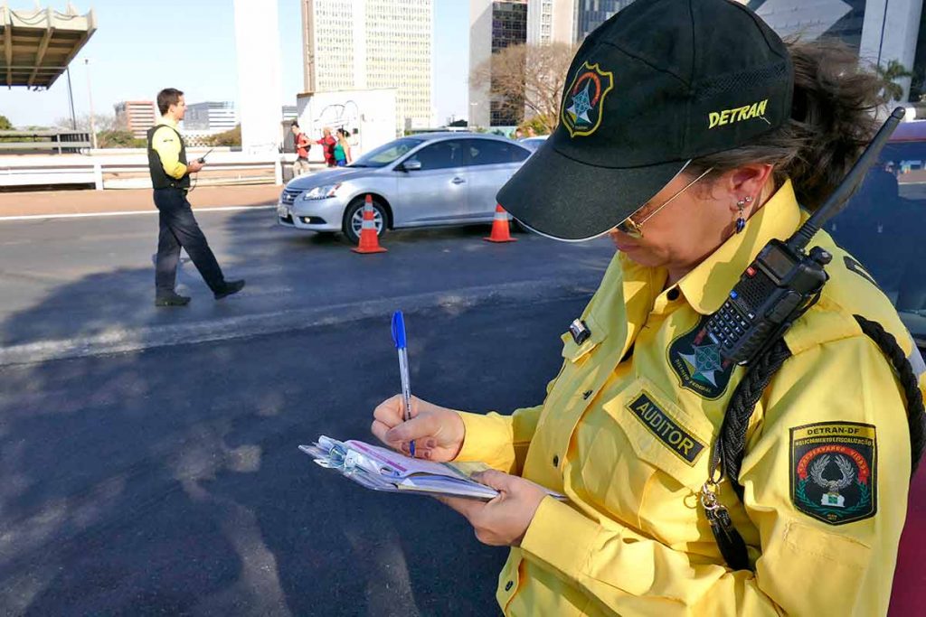 Dia do Agente de Trânsito tem reconhecimento oficial no calendário do DF