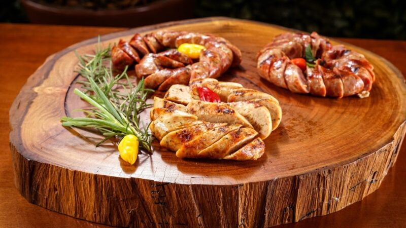 Conheça as opções de linguiça artesanal do Açougue do Berg