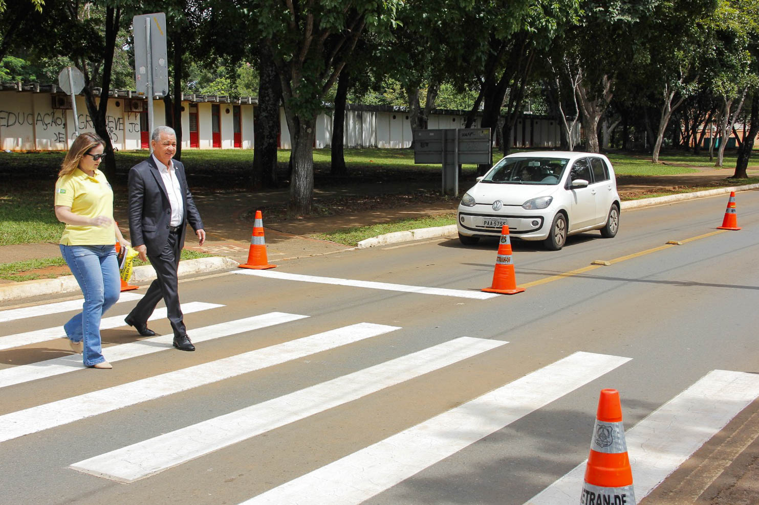 Ações educativas celebram os 27 anos da faixa de pedestres no DF