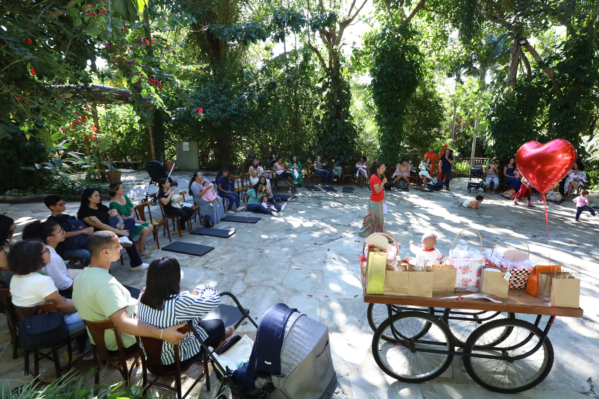 Leite Materno: Heroínas Doadoras Salvam Vidas com Amor em Cada Gota