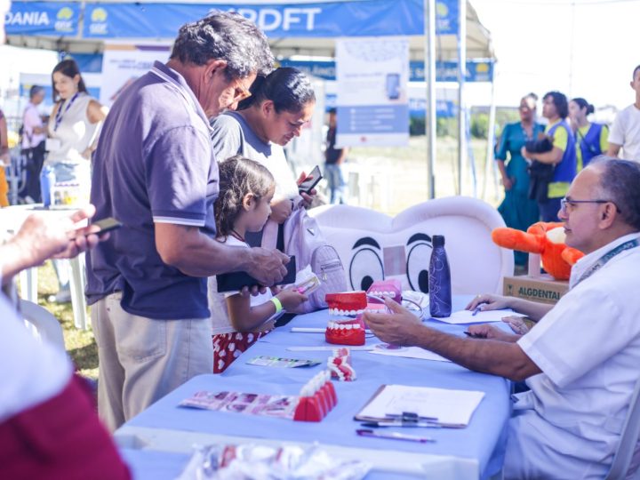 População de Samambaia recebe mais de 840 doses de vacinas e 1.100 kits odontológicos