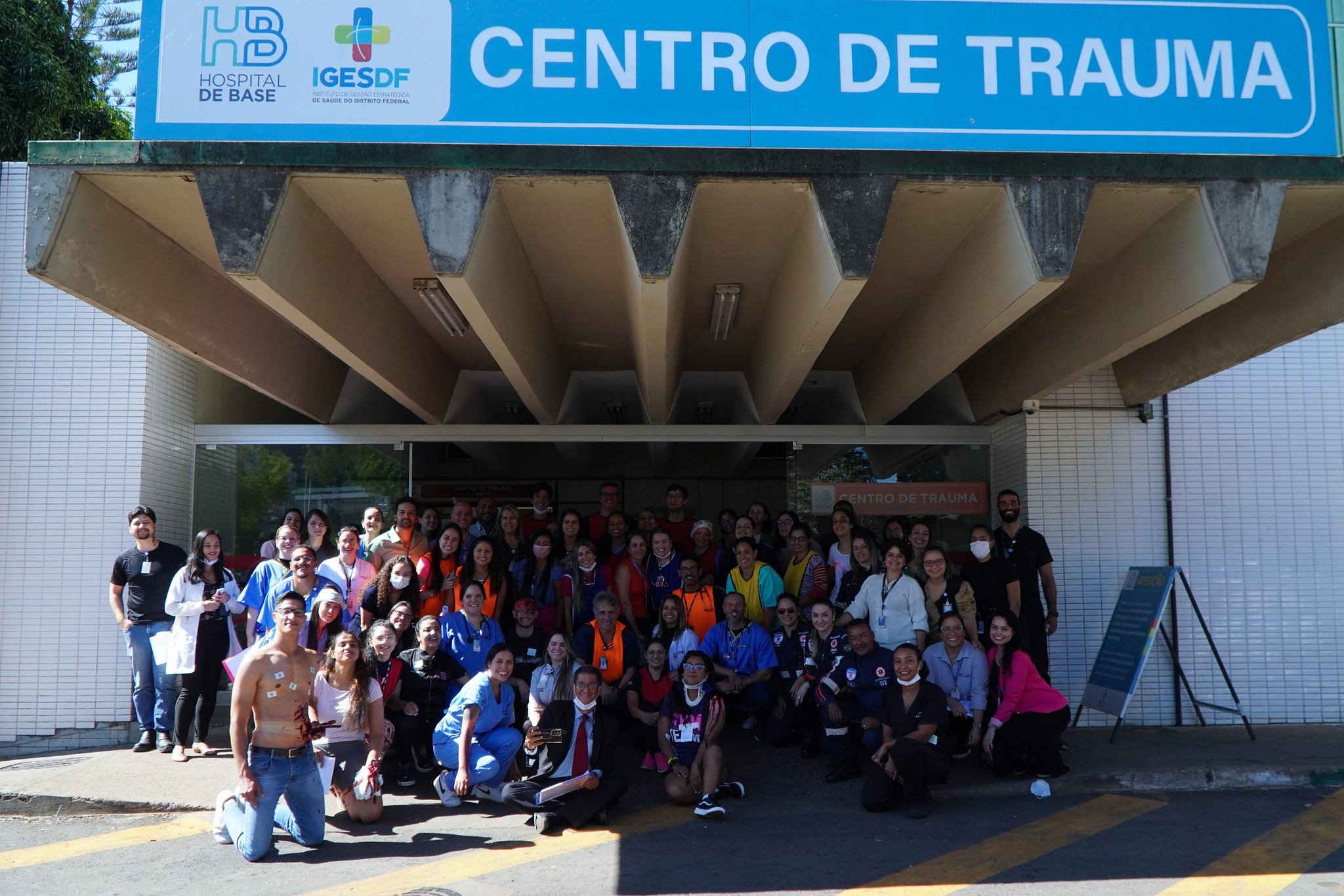 Simulado de desastre testa preparação do Hospital de Base do DF para atendimento