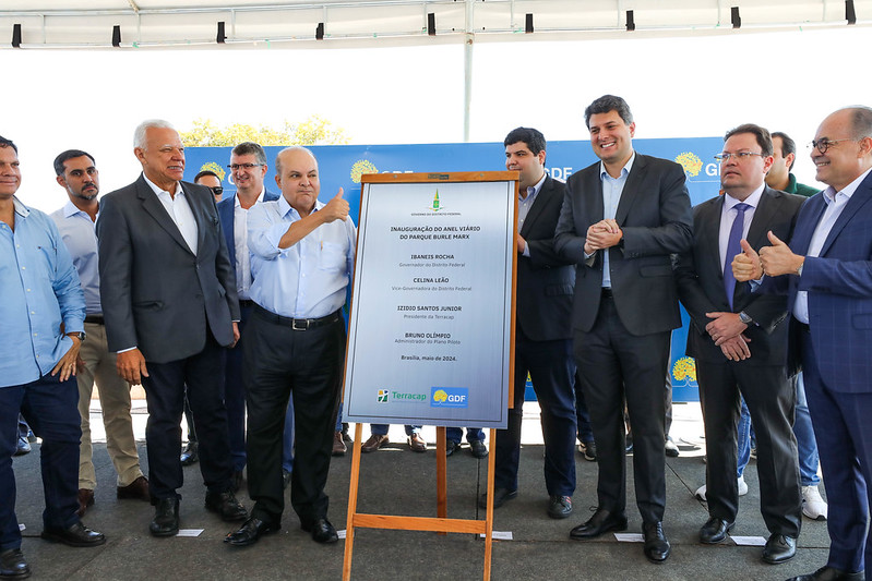 Governador inaugura anel viário do Parque Burle Marx e anuncia novo viaduto no Noroeste
