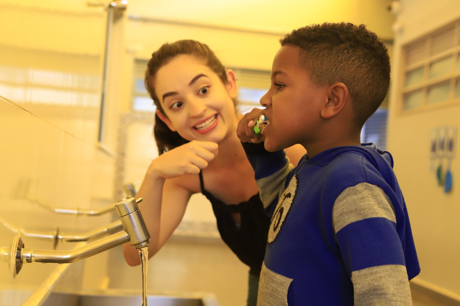 Dia D da Saúde Bucal leva serviços a 46 escolas do Distrito Federal