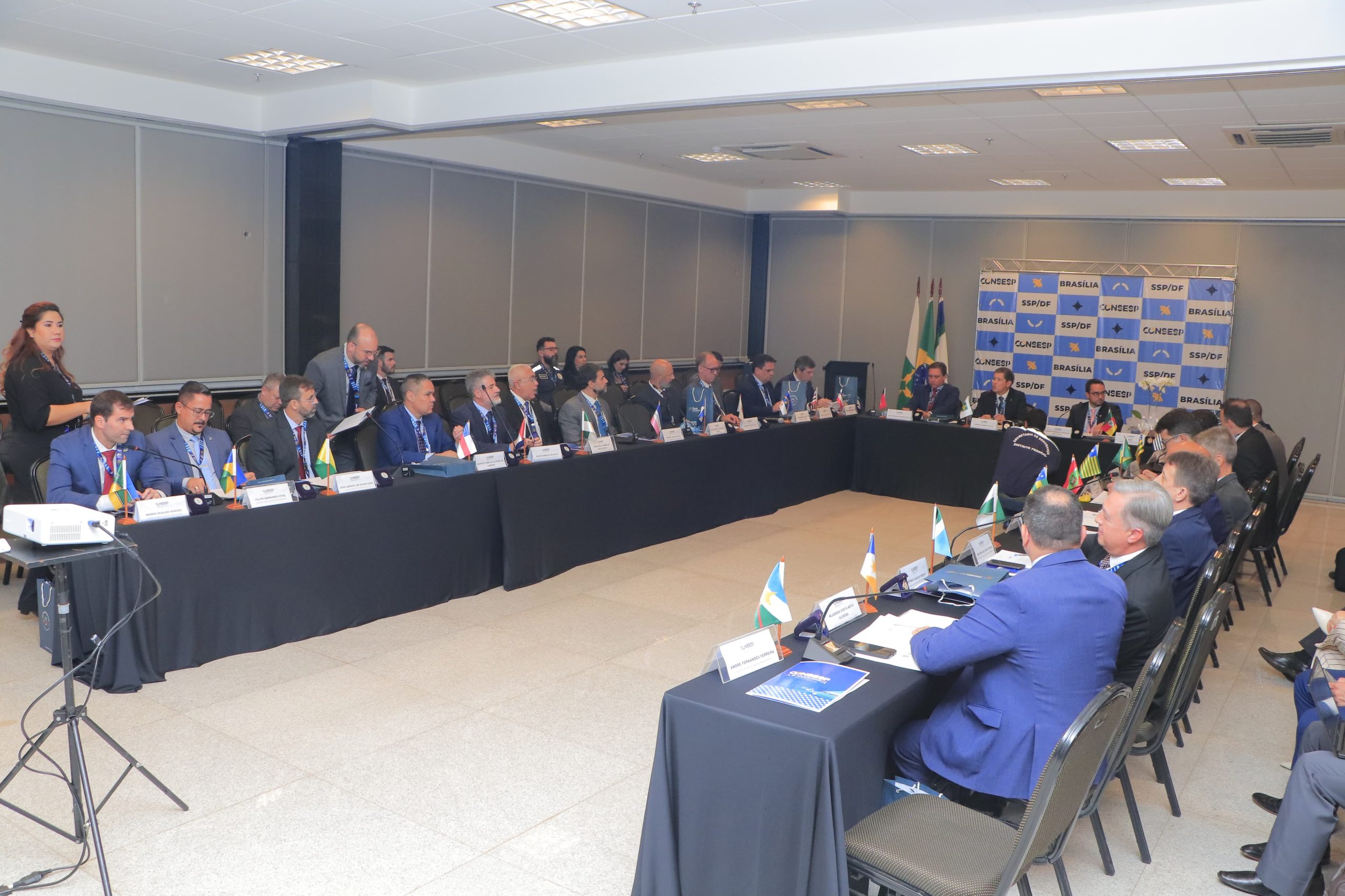 Encontro de secretários de segurança debate orçamento, crime organizado e tecnologia