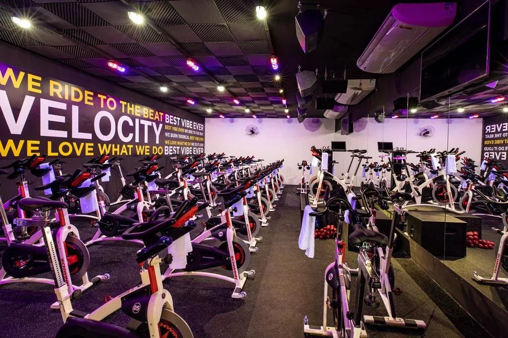 Lago Sul Ganha Studio Híbrido com Velocity e Kore: Bike Indoor, Treino Funcional e Mais!