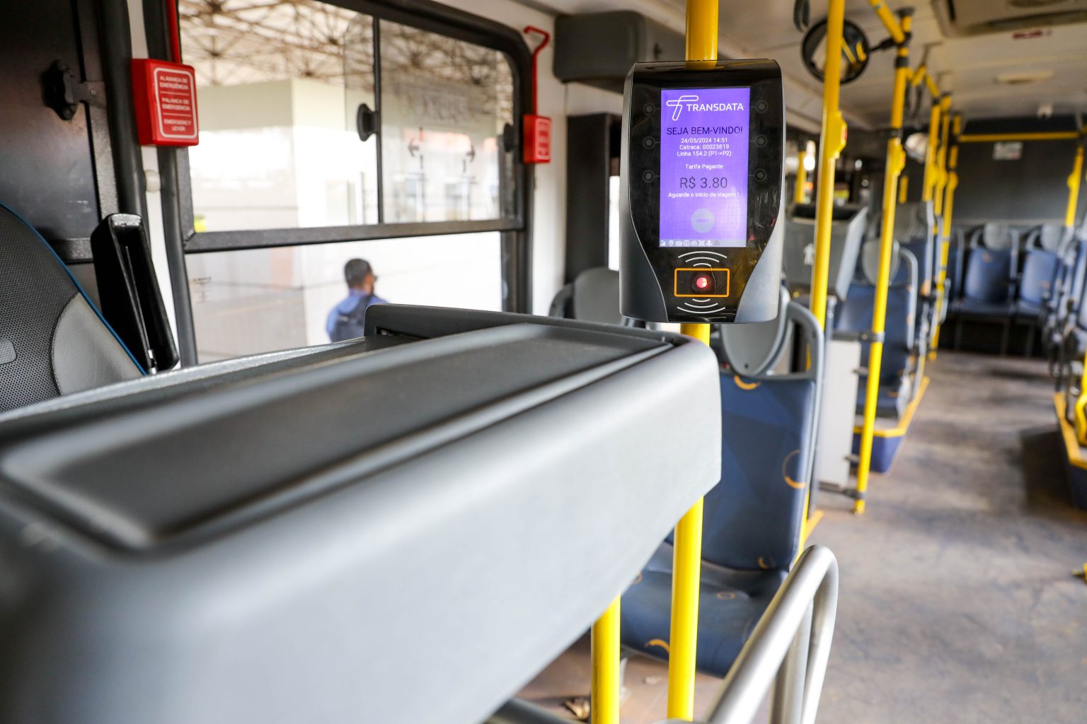 Cartões de crédito e débito já podem ser usados no transporte público do DF