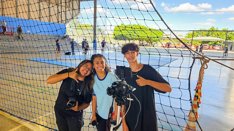 Alunos assumem transmissões de jogos em escola de Taguatinga e transformam competições em espetáculos