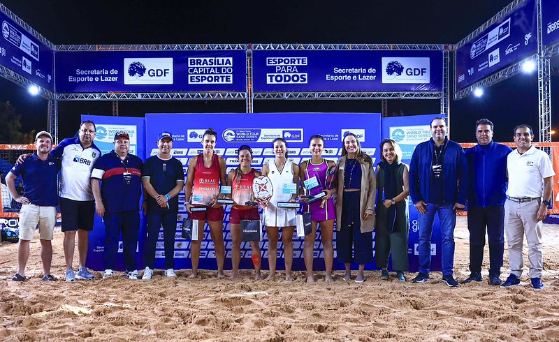 Beach tennis de alto nível em Brasília: Marchezini e Chow e Gianotti e Spoto são campeões! 