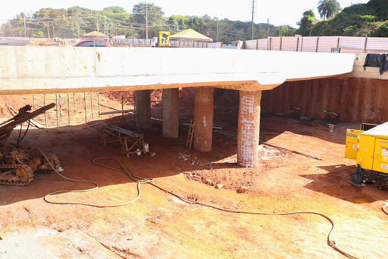 Obra do Complexo Viário do Jardim Botânico recebe trabalho de concretagem