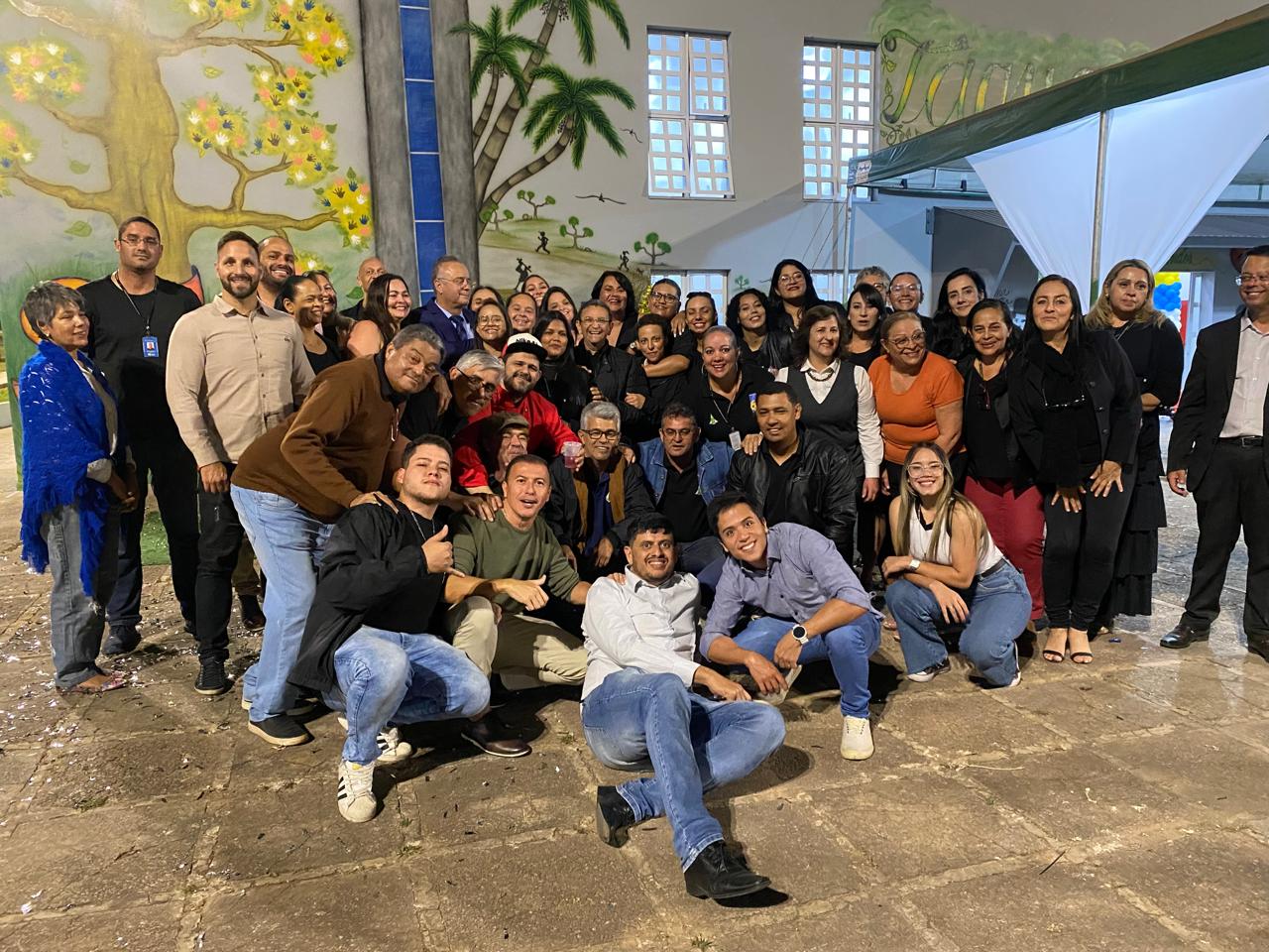 Taguatinga celebra 66 anos com corte de bolo e entrega de moções honrosas