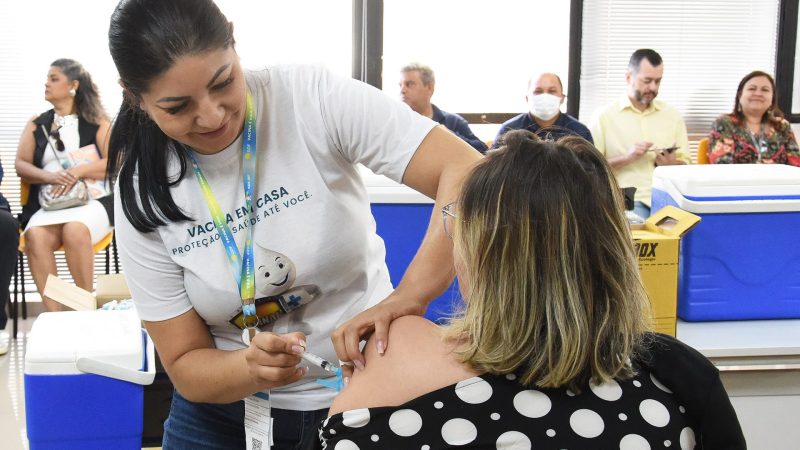 Parceria Promove Vacinação de Servidores da Educação Contra a Gripe