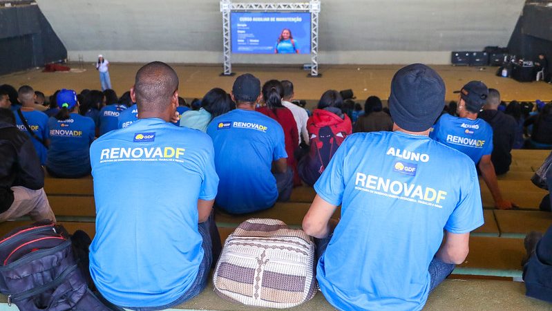 RenovaDF tem a maior participação de alunos da população em situação de rua
