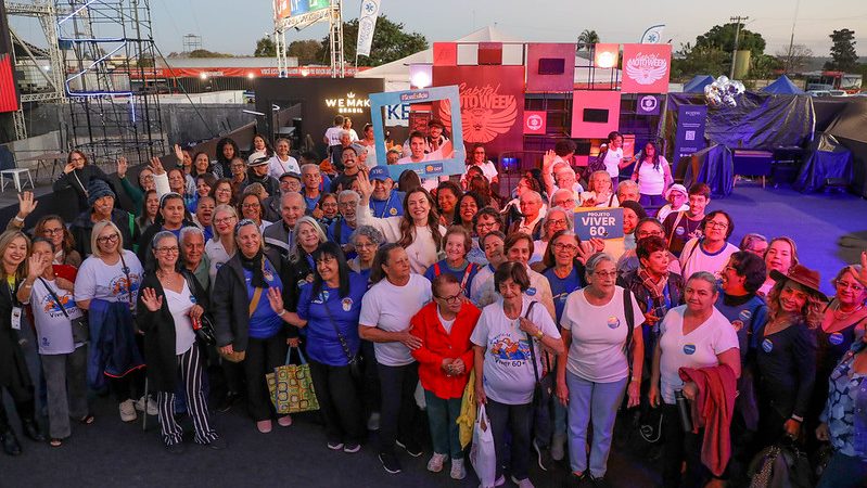 GDF Leva 150 Idosos para Sessão de Cinema no Capital Moto Week