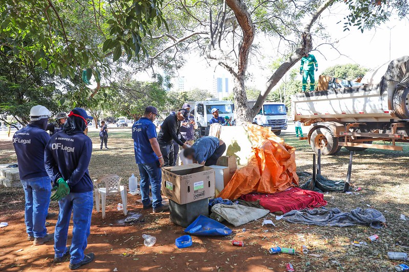 Ação do GDF leva acolhimento e serviços a pessoas em situação de rua no Plano Piloto