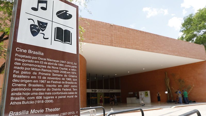 Cine Brasília Amplia Sessões Acessíveis para Pessoas com TEA