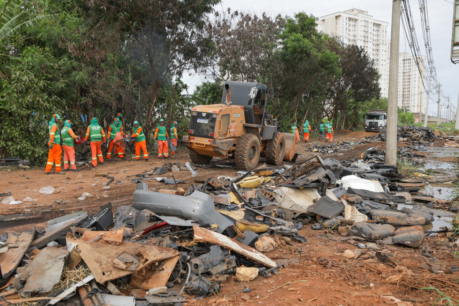 SLU Recolhe Mais de 390 Mil Toneladas de Entulho em 2024