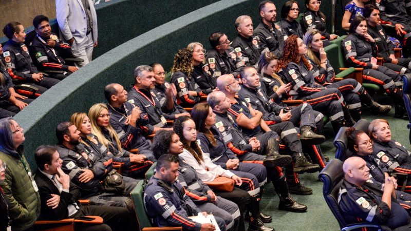 Câmara Legislativa do DF homenageia o Samu-DF pelos seus 19 anos