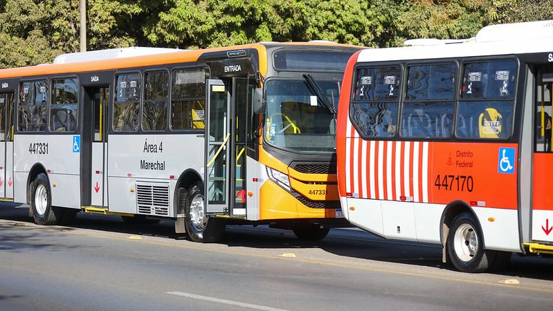 Brasília ganha 78 novos ônibus com ar-condicionado e renova frota