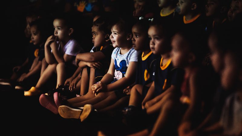 Fim de semana tem mostra de cinema francês, encontro de leitores e muita música