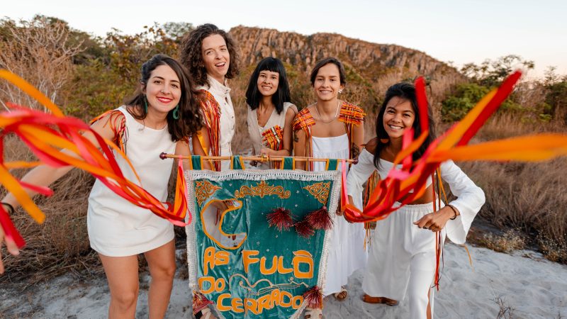 As Fulô do Cerrado promovem roda de forró gratuita no Eixão do Lazer